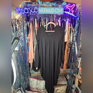 #0554 XL NWOT POLIANA PLUS Black Maxi Dress 24-27"ptp 44"Hips 29.5-70"Long SOFT!